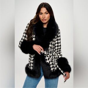 Women's Black and White Houndstooth Jacket with Faux Fur Trim
